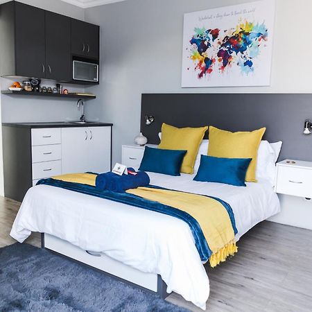 Wanderlust Private Studio Apartment Langebaan Buitenkant foto